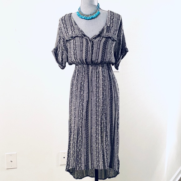 silence + noise Dresses & Skirts - Silence & Noise midi boho dress open back slit